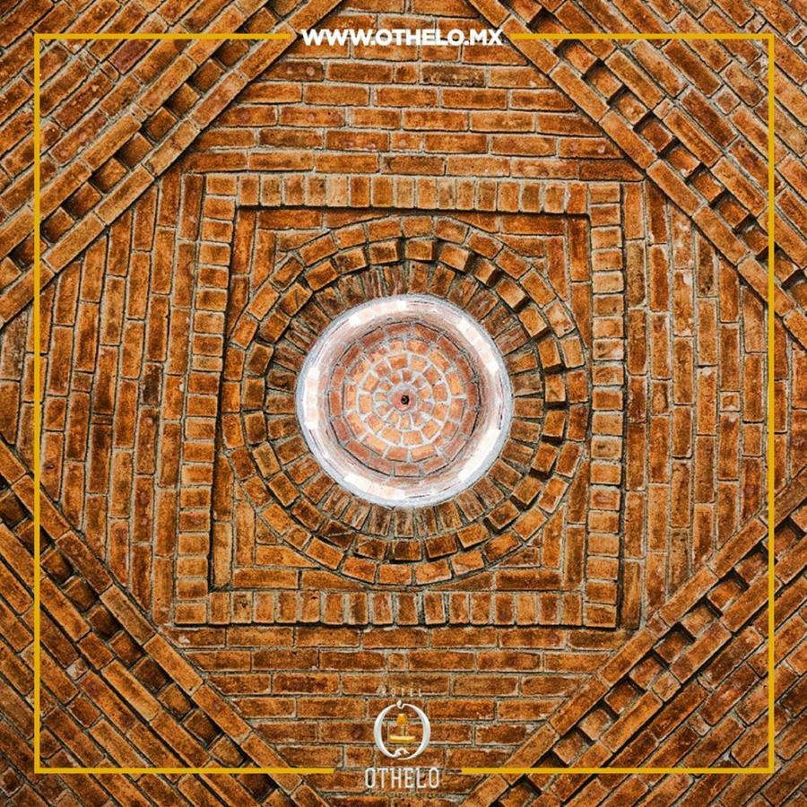 Othelo Boutique Hotel Mexico Leon Exterior photo The ceiling of the church